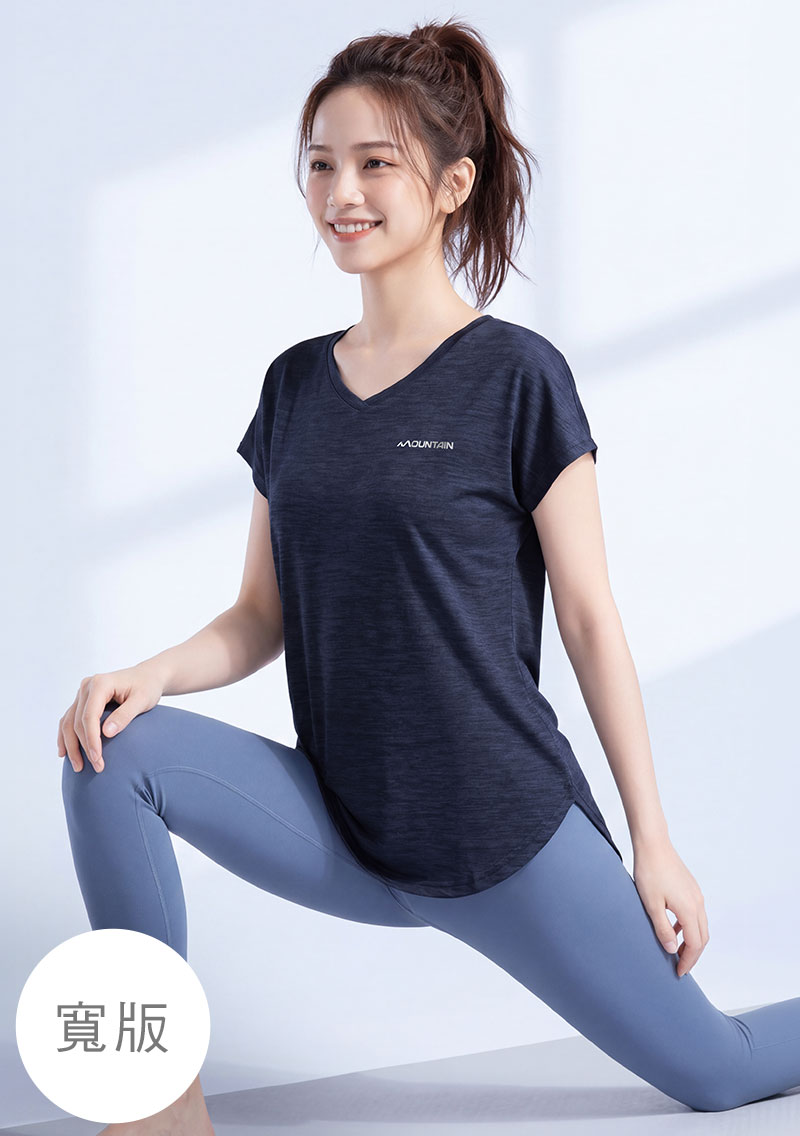 【限時$222】抗UV吸排反光文字印花V領寬版涼感上衣