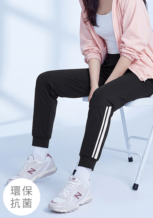 舒適.MIT永續環保材質-抗UV吸排抗菌條紋印花束口長褲
