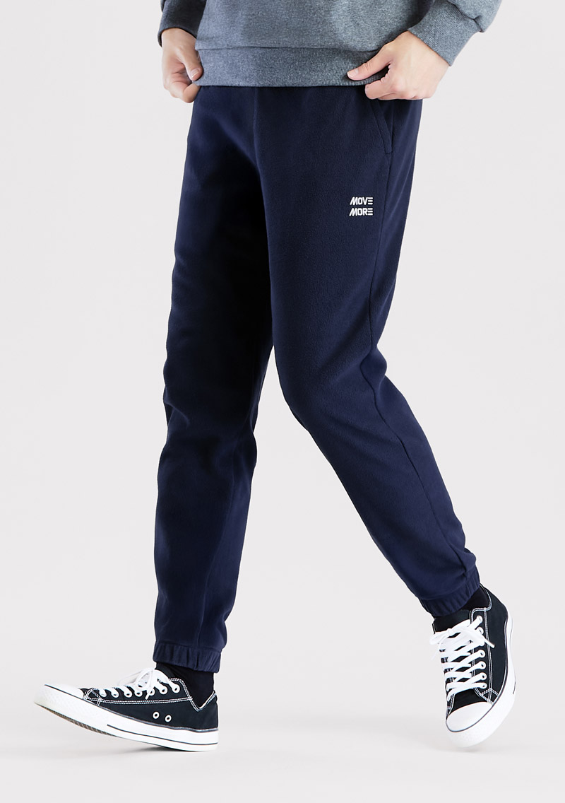 保暖.MIT永續環保材質-Fleece輕量保暖文字刺繡束口長褲-男裝