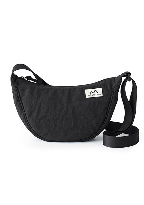 輕量防潑水弧形肩背包 (中性款)