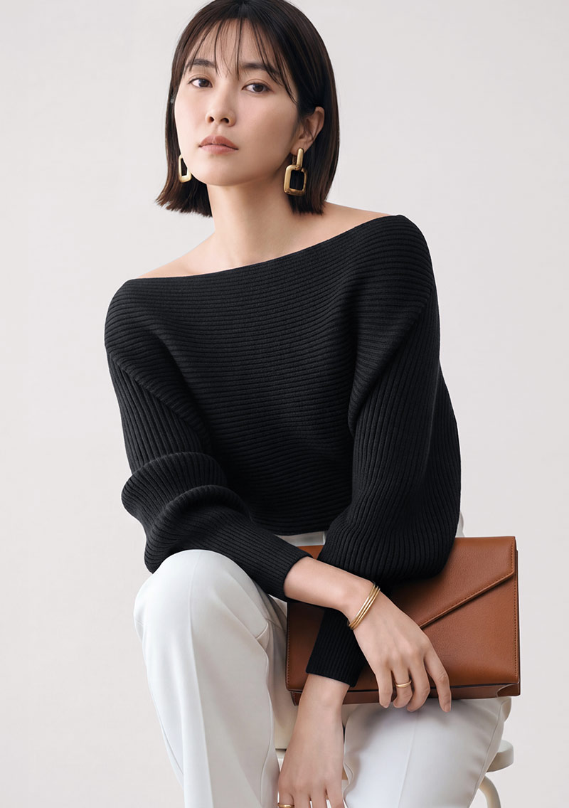 一字領連袖針織衫