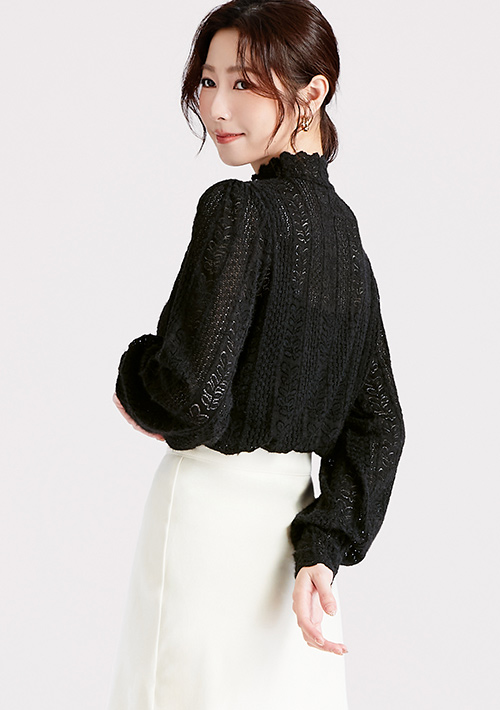 法式鏤空蕾絲半高領上衣