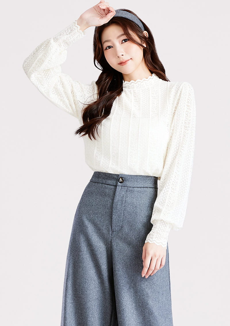 法式鏤空蕾絲半高領上衣