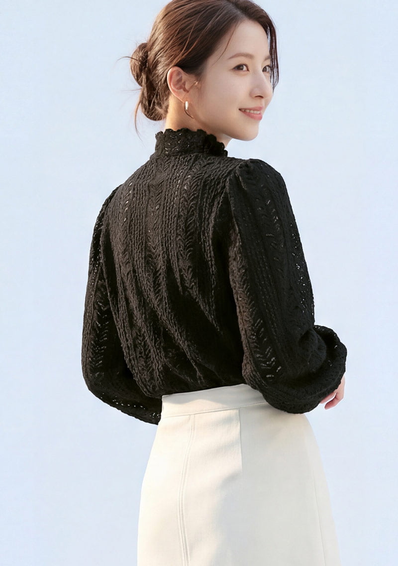 法式鏤空蕾絲半高領上衣