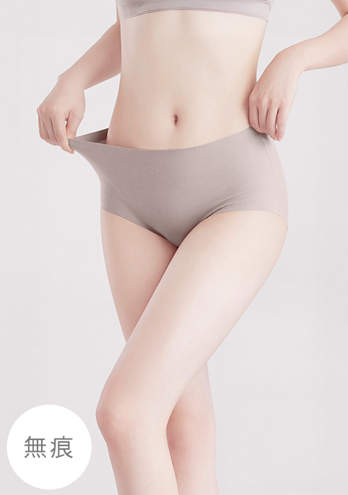 Airyn 3D蜜桃臀中腰彈力無痕內褲