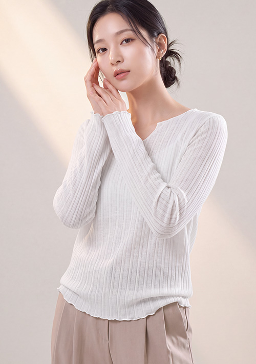 【限時$199】混麻透膚小V領上衣