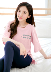 立體刺繡英文字棉質上衣