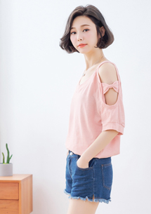 V領美肩蝴蝶結袖上衣