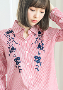 復古刺繡雕花直條紋襯衫