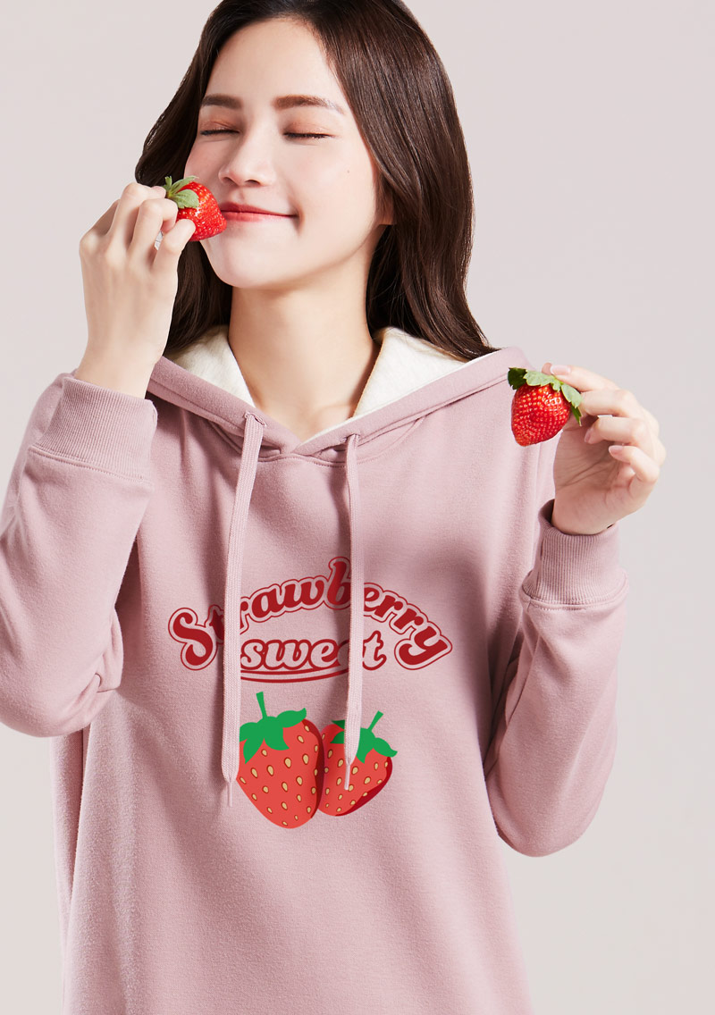 草莓印花刷毛連帽T恤