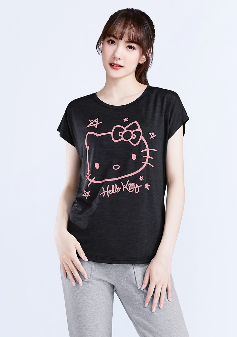 Hello Kitty 抗UV吸排寬版印花涼感上衣-01